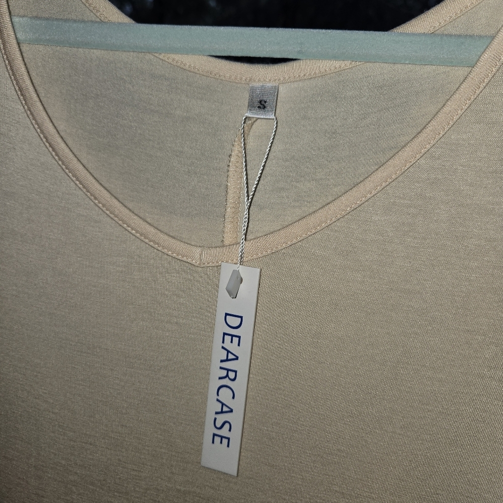 NWT DEARCASE Soft Peach Pink Long Sleeve Dress - Picture 2 of 3